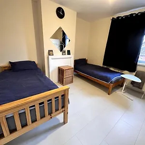 https://1-bedroom-flat-close-to-all-you-need.hotels-newcastle-upon-tyne.com